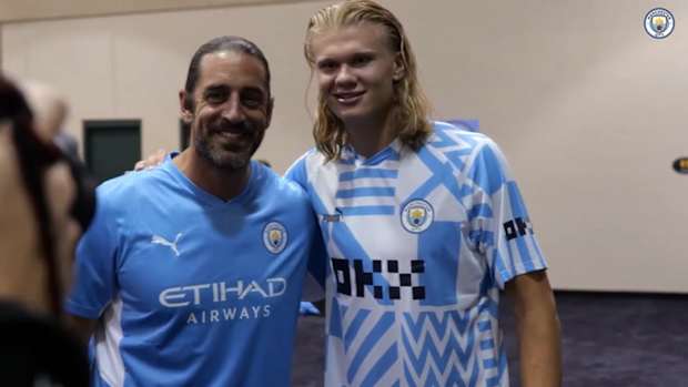 De Bruyne, Haaland and Guardiola meet Aaron Rodgers